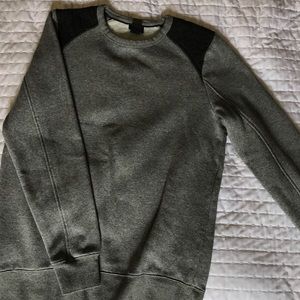 H&M grey crew neck