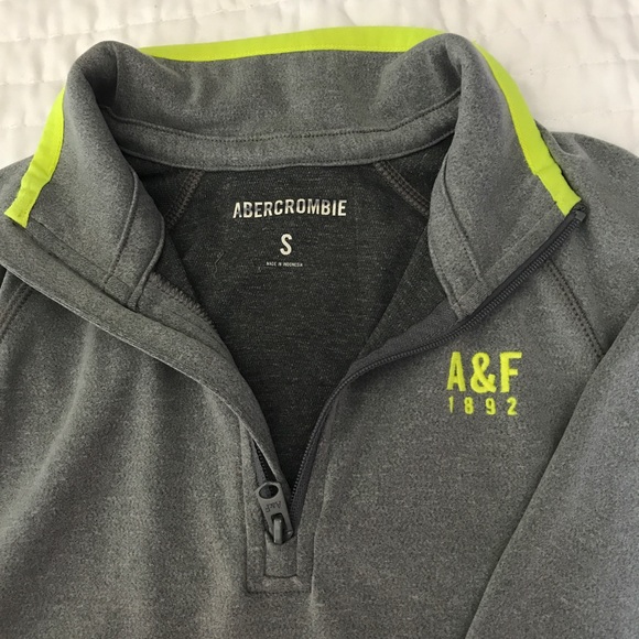 Abercrombie quarter zip - Picture 3 of 5