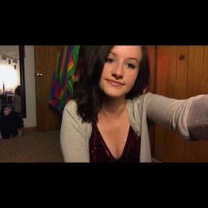 Meet your Posher, Candice