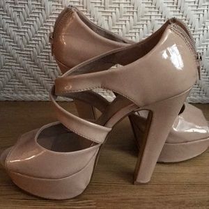 Sexy platform heels 👠