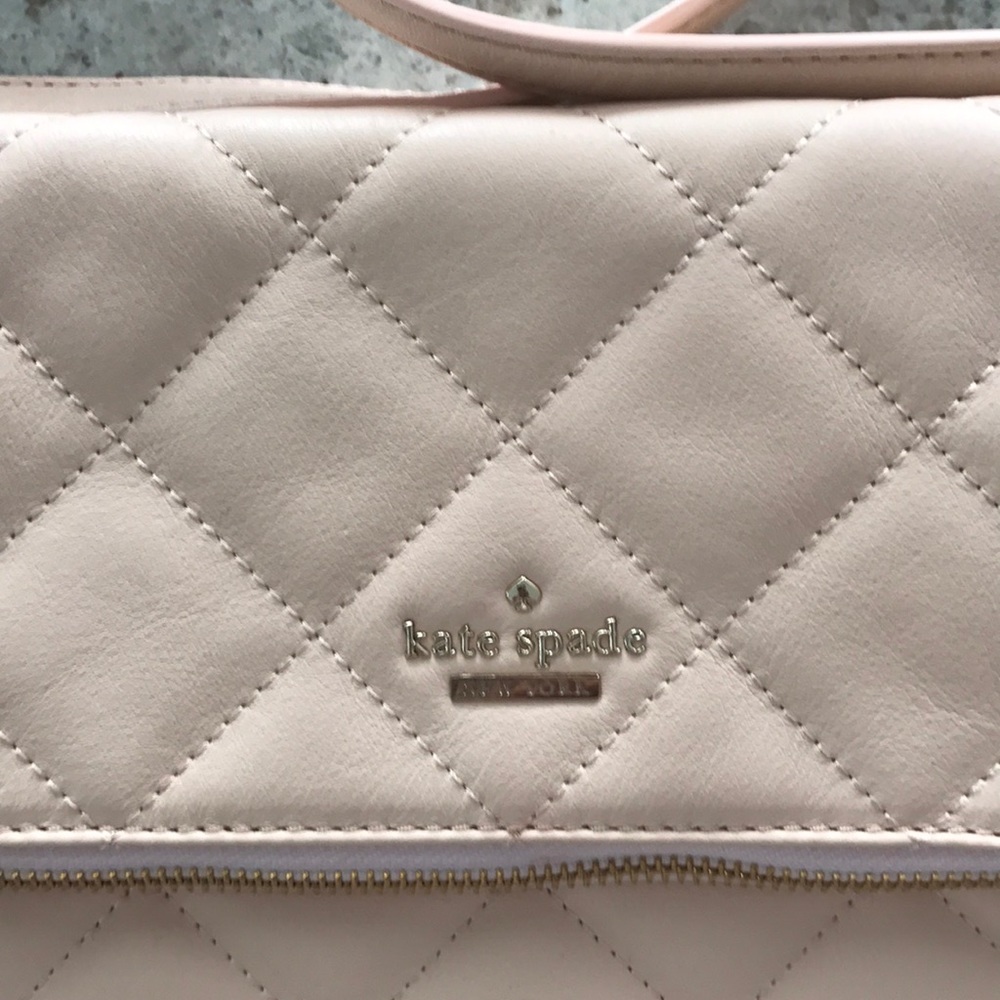 Kate Spade quilted envelope with cross body strap - Picture 2 of 4