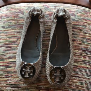 Tory Burch flats size 8 taupe