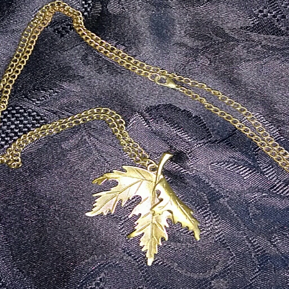 Gold leaf long necklace