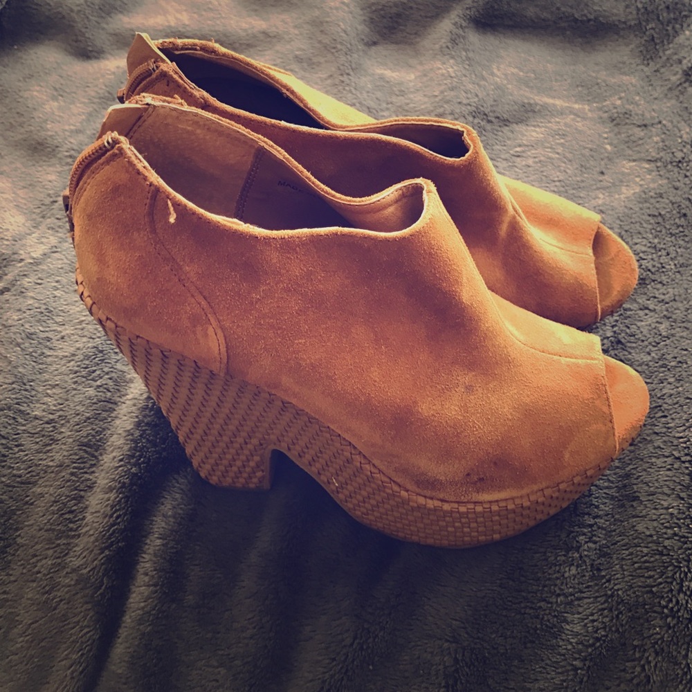 Wedges - Picture 2 of 2