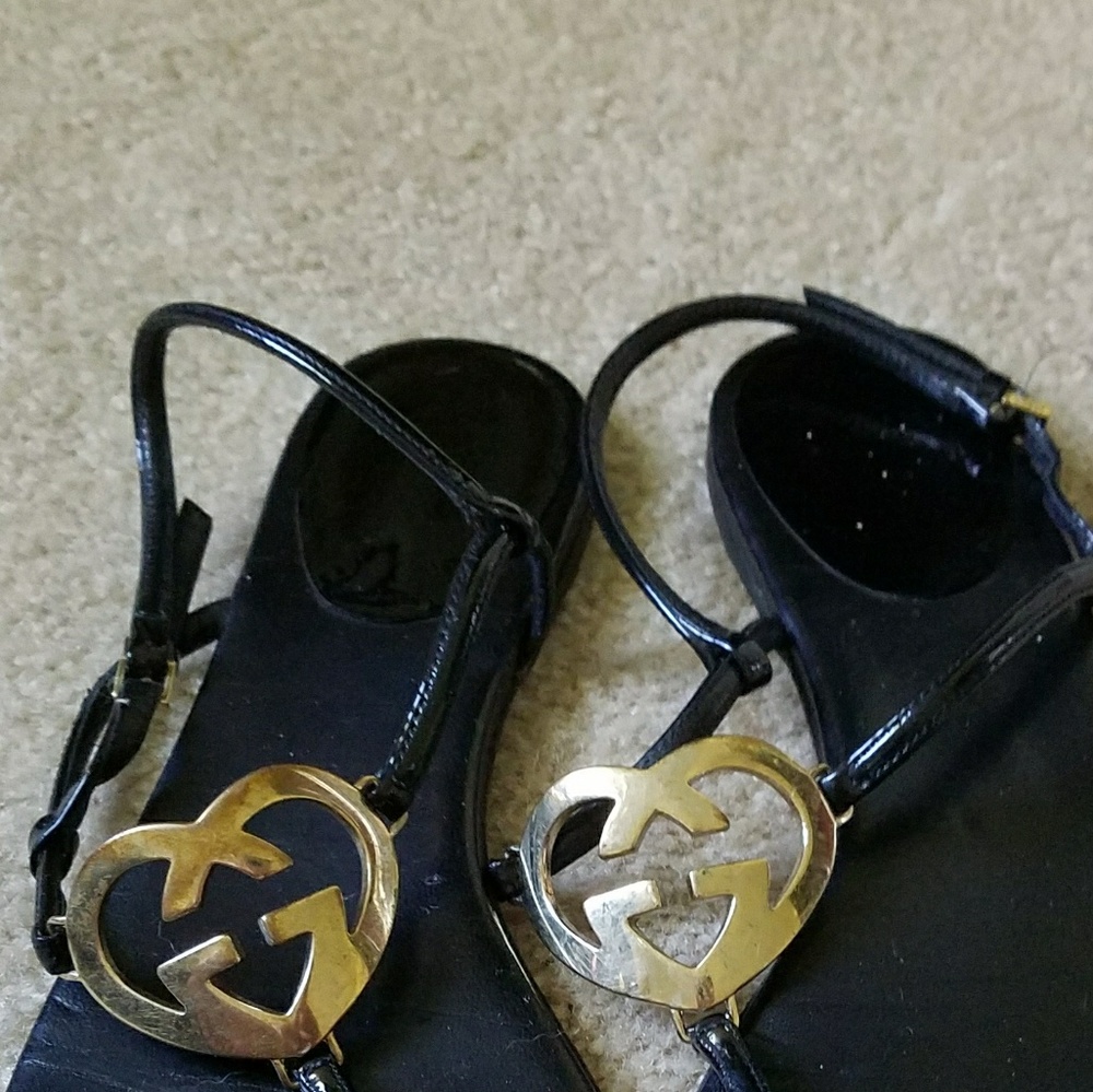 Authentic Gucci Patent Thong Sandals Size 9 w/Box! - Picture 6 of 7