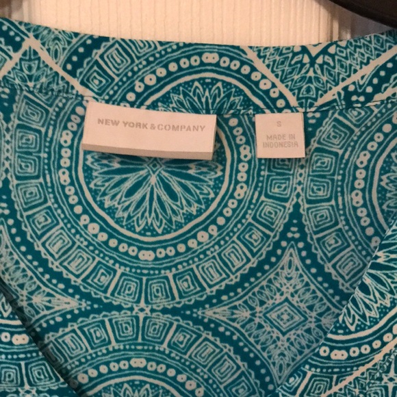 New York & Company Tank Top - Picture 2 of 2