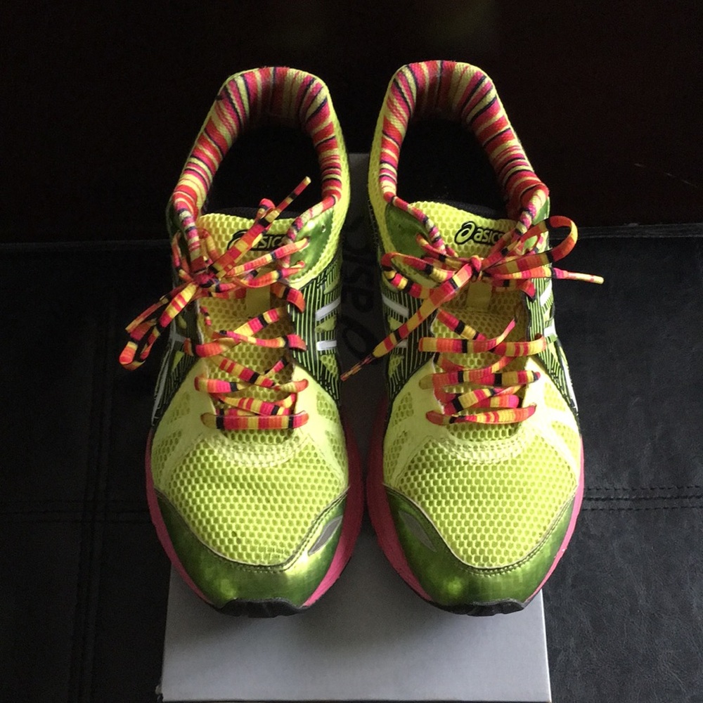 Asics tennis shoes