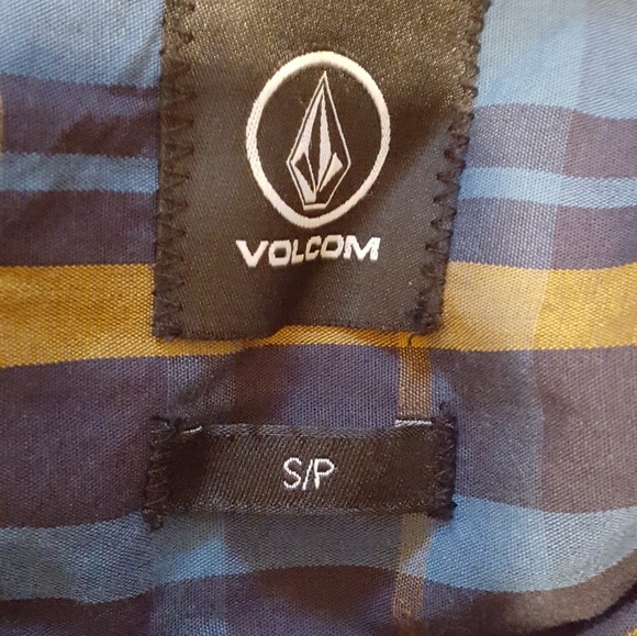 Volcom - Picture 3 of 4