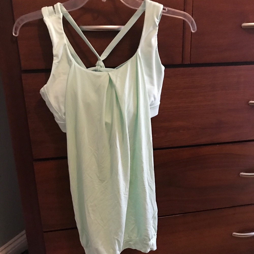 Lululemon top mint green size 8.