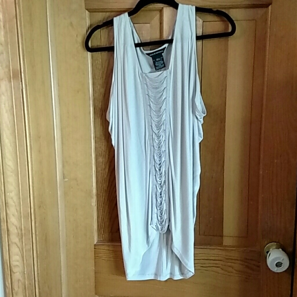 NWOT size medium Rock and Republic fringed top.