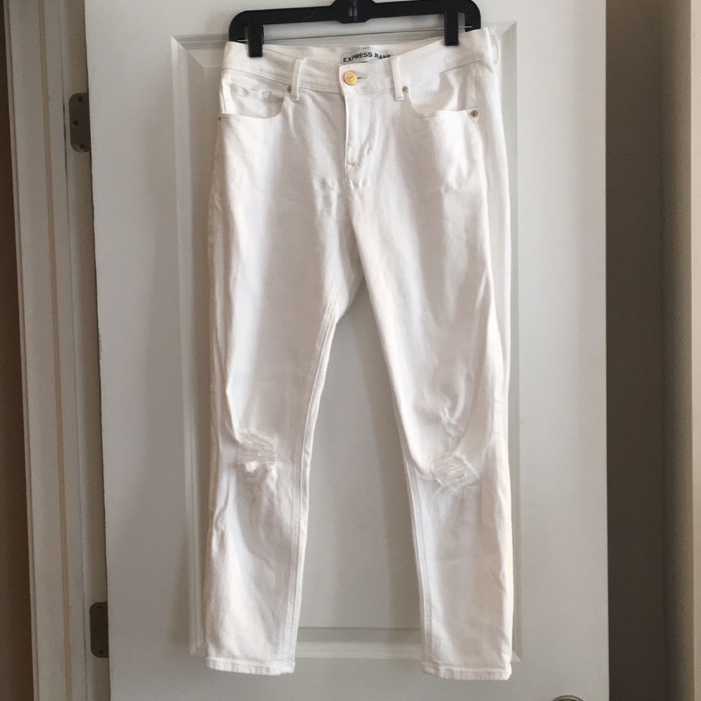 SALE ❗️❗️Express Jeans -- Mid Rise -- 6R