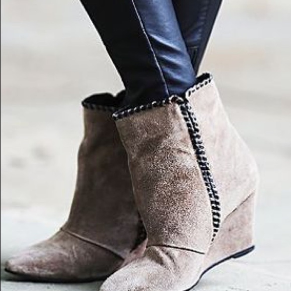 FREE PEOPLE Suede Ankle BOOTS Wedge Booties Tan - Picture 4 of 7