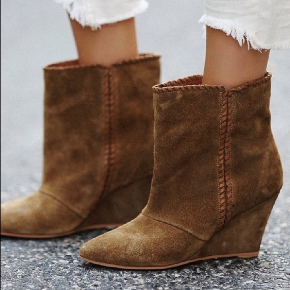 FREE PEOPLE Suede Ankle BOOTS Wedge Booties Tan - Picture 5 of 7