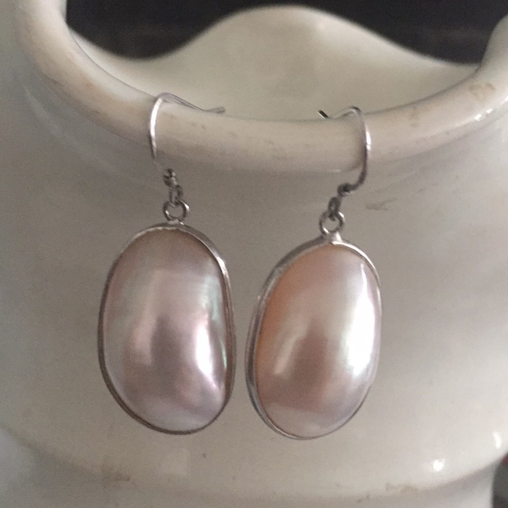 Mother of Pearl Earings