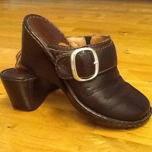 👞  BORN CLOGS!  👞