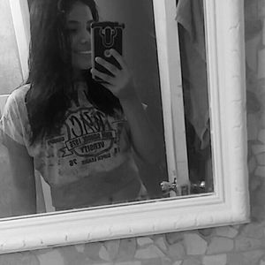 Meet your Posher, Ariana