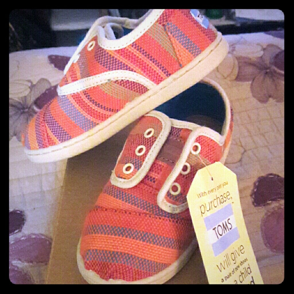 NWT Girls toddler shoes