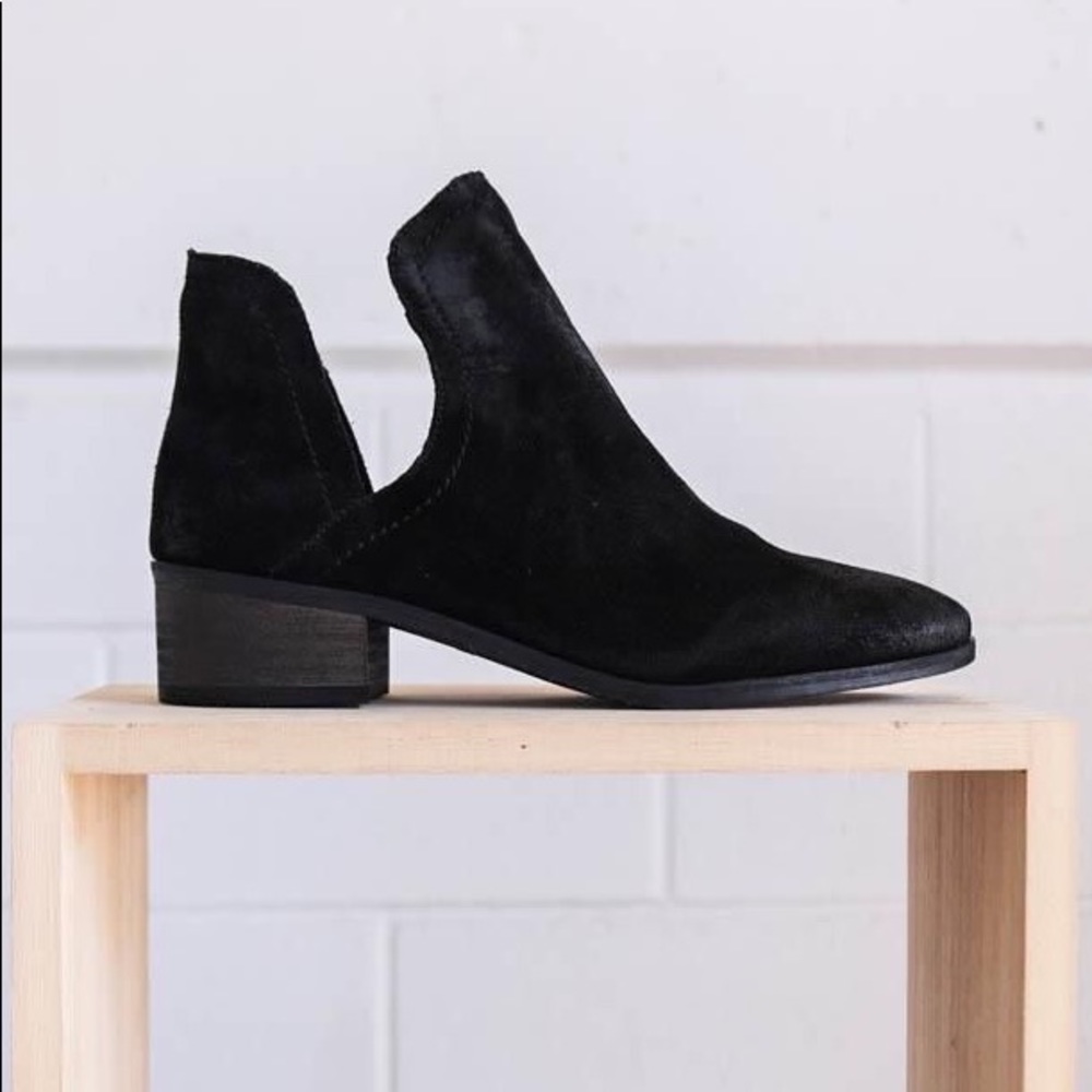 Black Distressed Split V Sides Suede Ankle Booties - Picture 2 of 6
