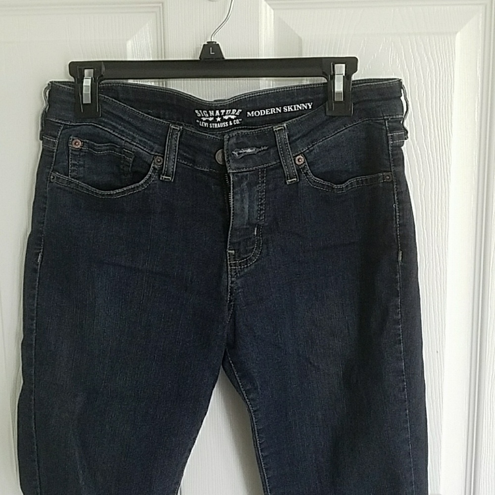 Levis Strauss & Company modern skinny jeans