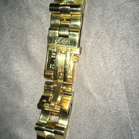 Gucci watch, brand new only work it twice - Picture 3 of 4