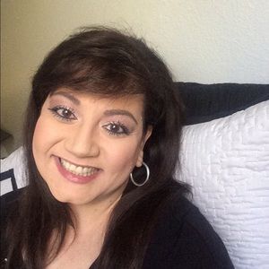 Meet your Posher, Sandra