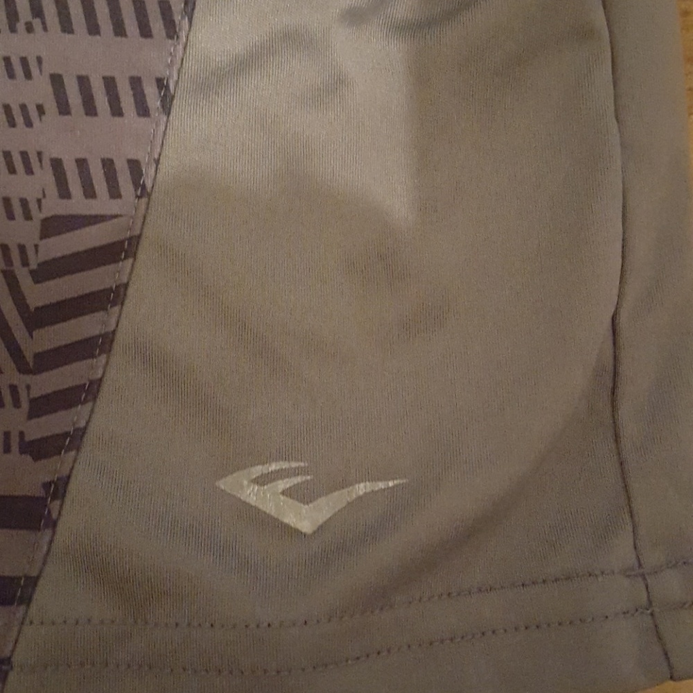Everlast - Picture 2 of 4