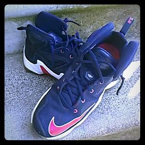 Nike lebrons