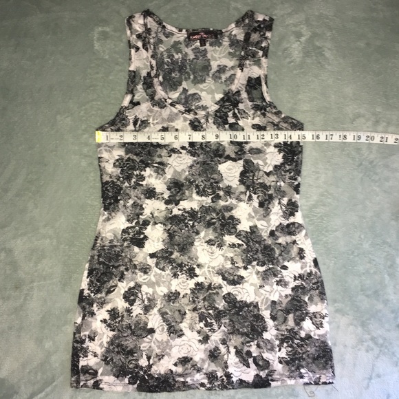 ALMOST FAMOUS Black White Tank Top Abstract Floral Sheer Lace Juniors Size L - Picture 3 of 6