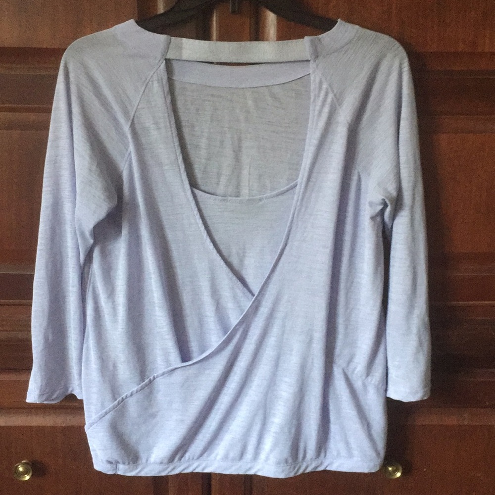 Athleta Light Blue 3/4 Sleeve Blouse Size S - Picture 2 of 3