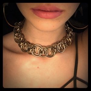 Banana replublic gold chain.