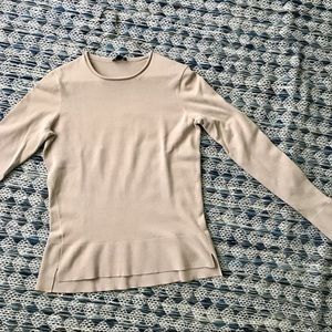 Worth Crew Neck Sweater size medium, New Condition