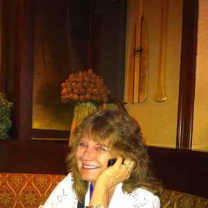 Meet your Posher, Deborah