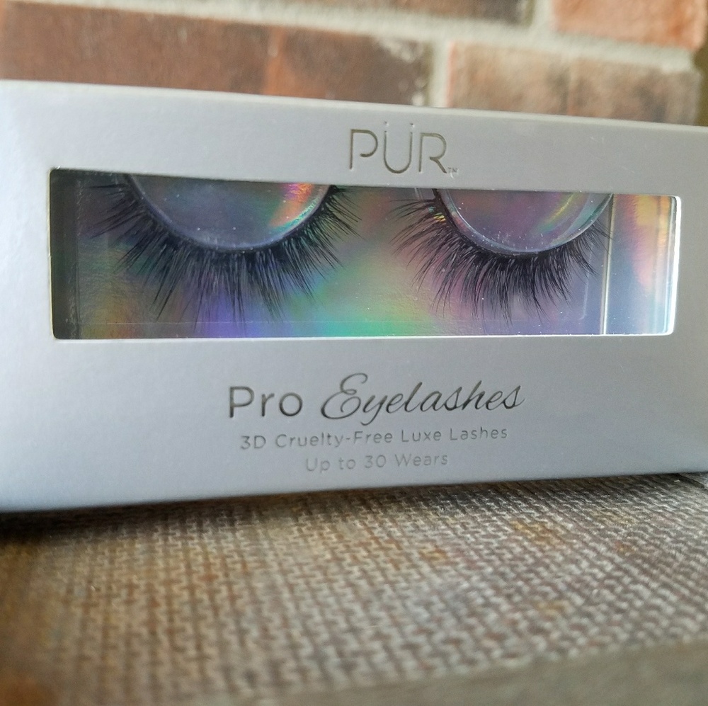PUR Pro Eyelashes in Diva