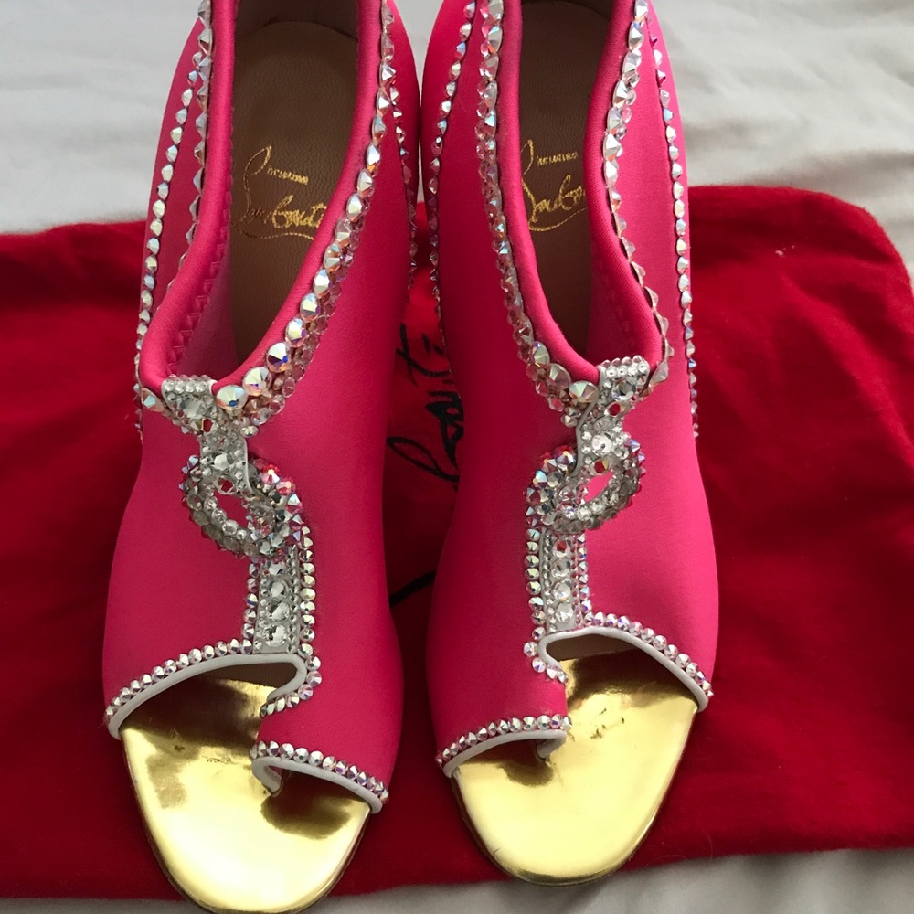 CHRISTIAN LOUBOUTIN 100 NEOPRENE