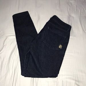 Super skinny jeans