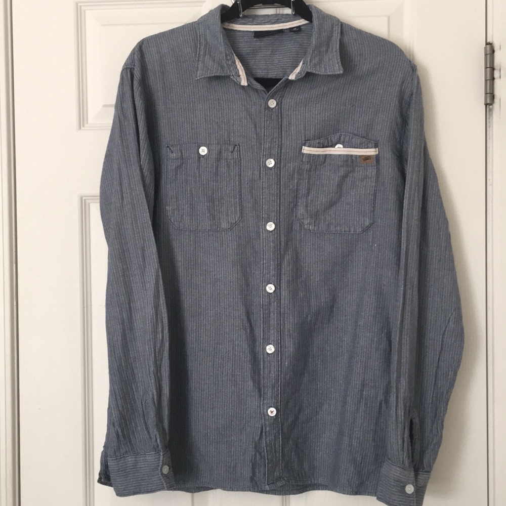 Men's med. vans shirt