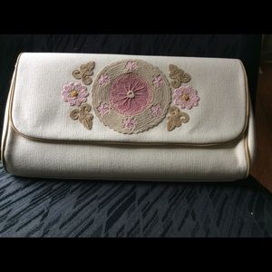 Serena lily clutch color beige