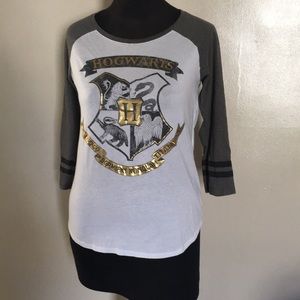 CLOSET CLOSING SOON - Graphic tshirt - 3/4 sleeve