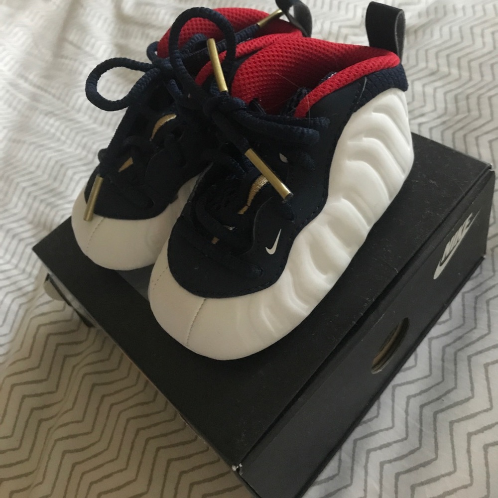 Infant booties foamposits-Size 3