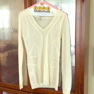 Bcbg fine gauge sweater