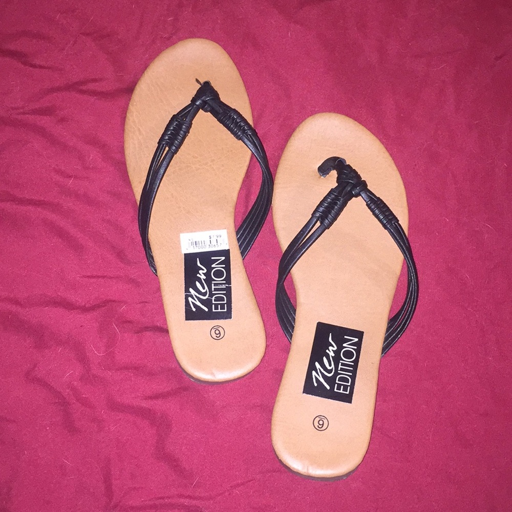 New edition Sandals - Picture 1 of 2