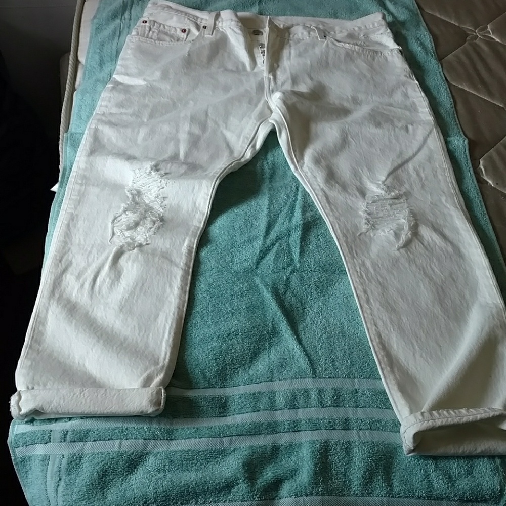 Off-white Levi's 501