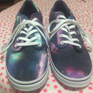 Brand new galaxy vans size 7.5✨💜