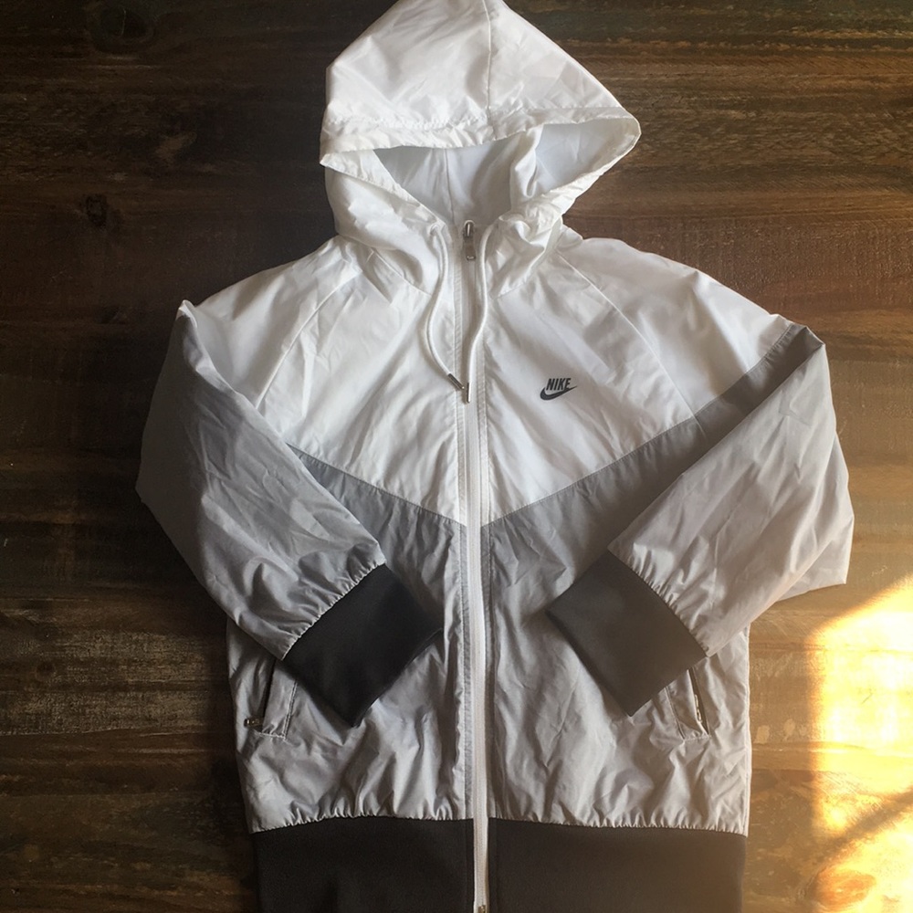 Nike 3/4 sleeve jacket