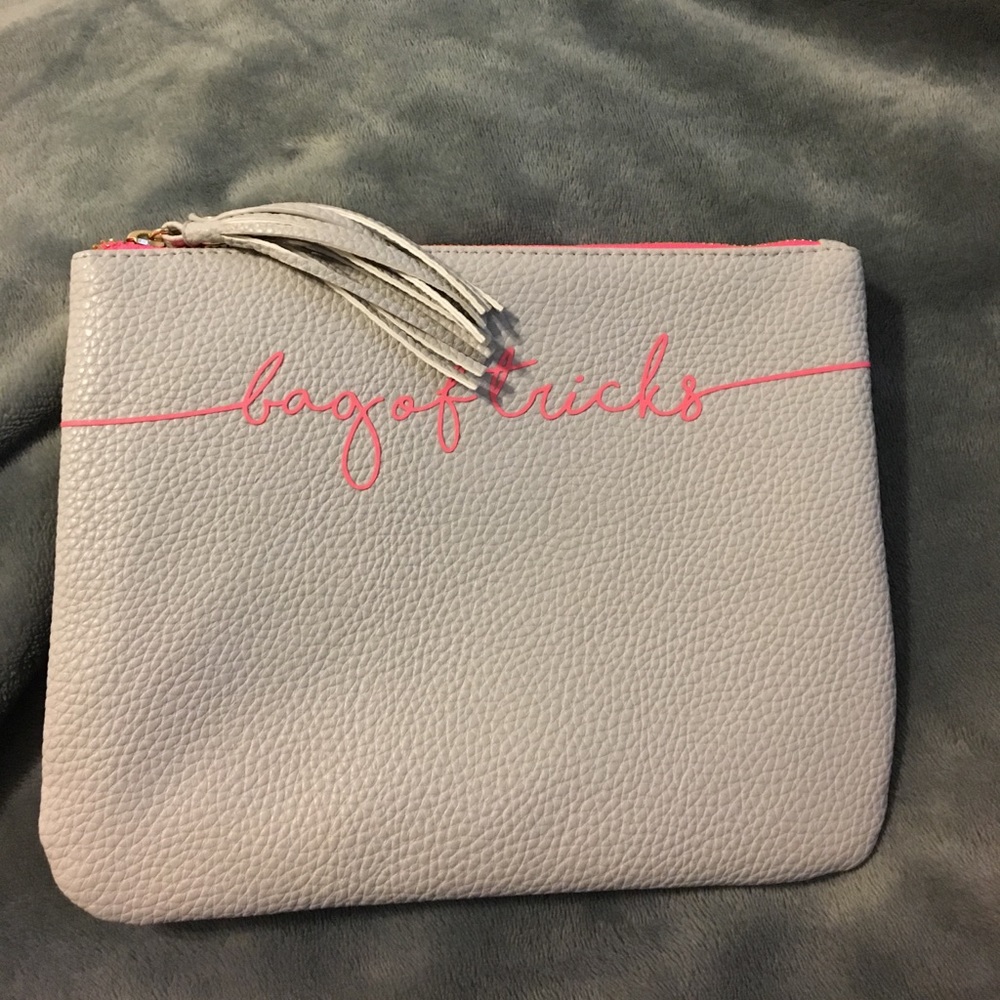 NWOT leather feel makeup cosmetic bag