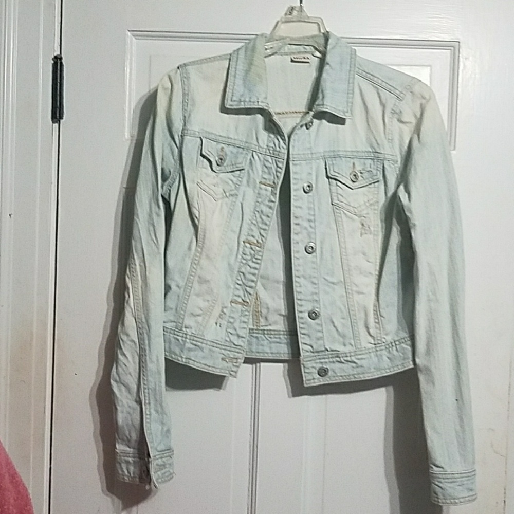Distressed denim jacket juniors Large