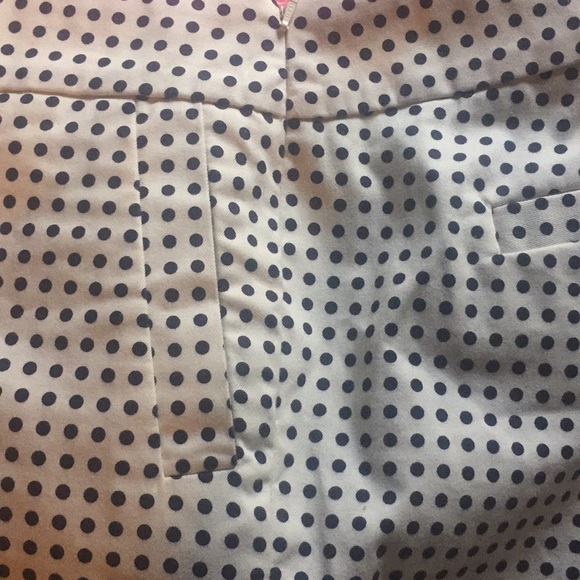 J. Crew blue polka dot shorts - size 8 - Picture 4 of 4