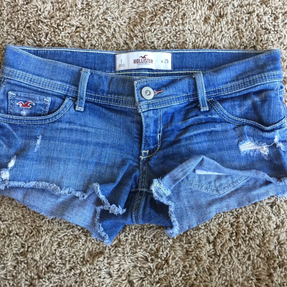 Hollister Denim cutoffs distressed 25 1