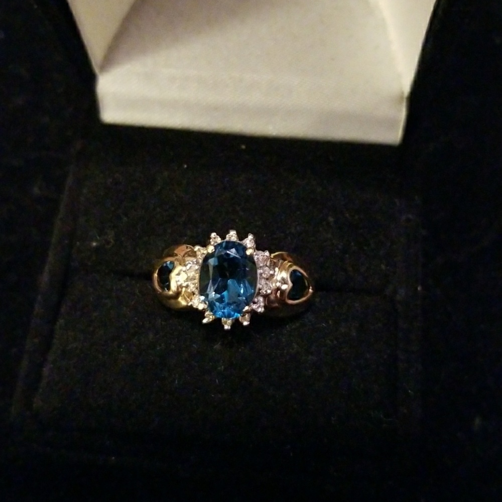 14kt YG and Sapphire Ring, Size 5!