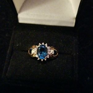 14kt YG and Sapphire Ring, Size 5!